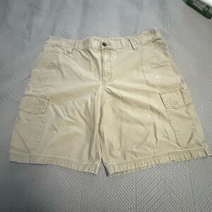 Magellan Outdoors Men's Beige Cargo Shorts